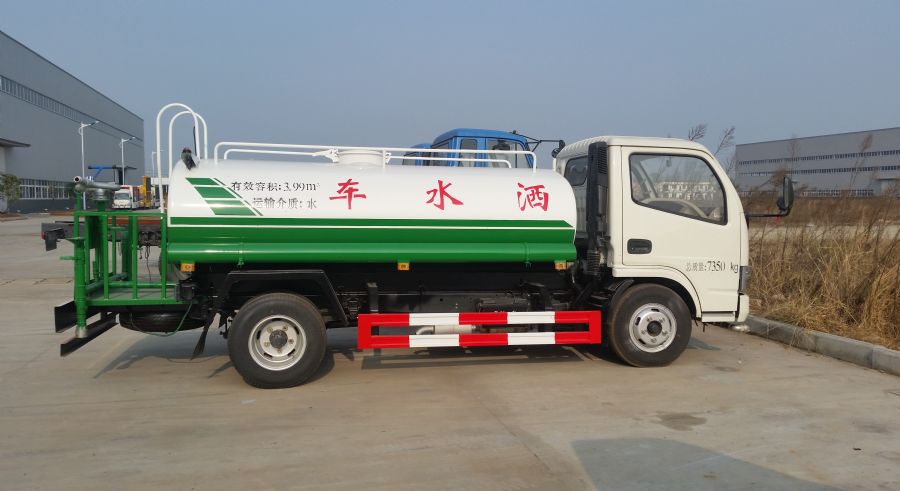 楚勝牌東風(fēng)多利卡5噸灑水車(chē)