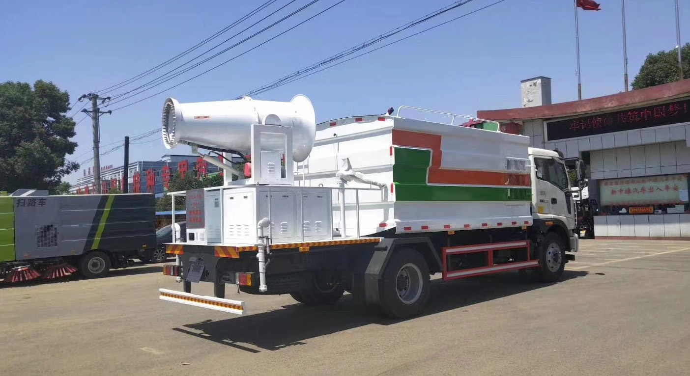福田瑞沃多功能抑塵車(chē)
