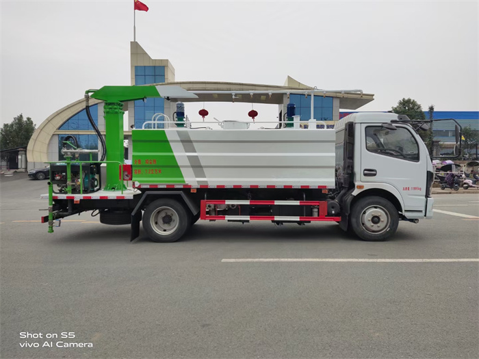 鐵路、光伏電站多功能清洗車