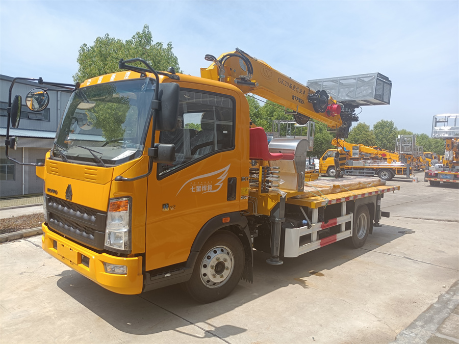20米隨車吊式高空作業(yè)車，一車三用