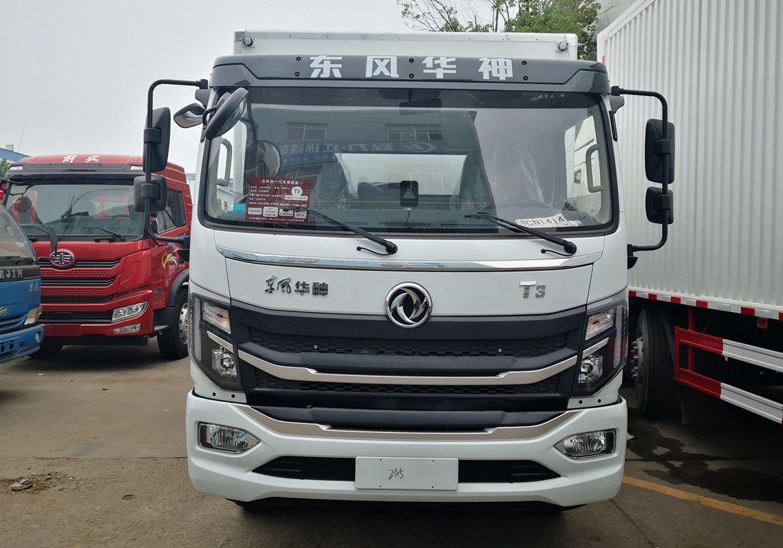東風(fēng)T3易燃液體廂式運輸車
